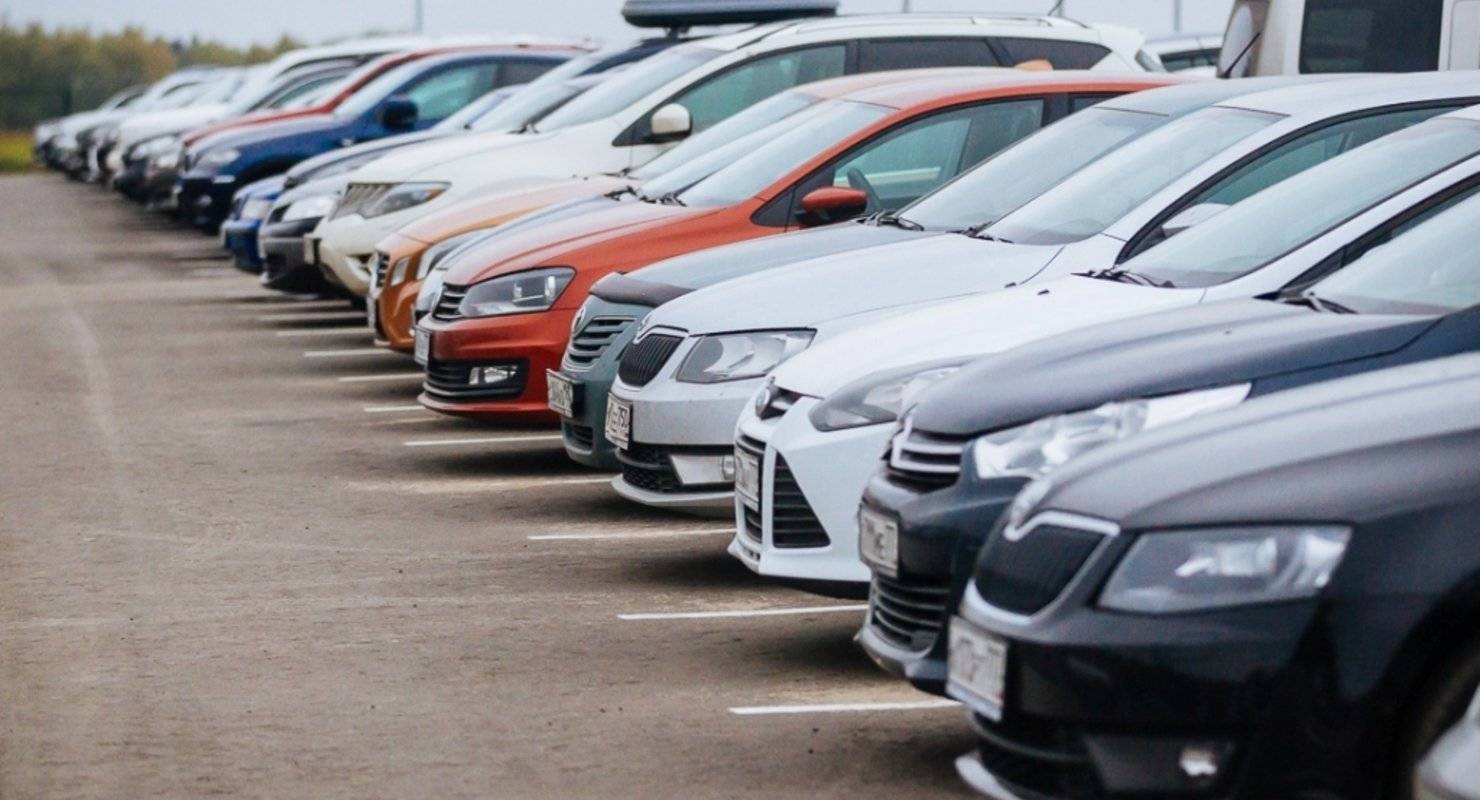 realty parking image
