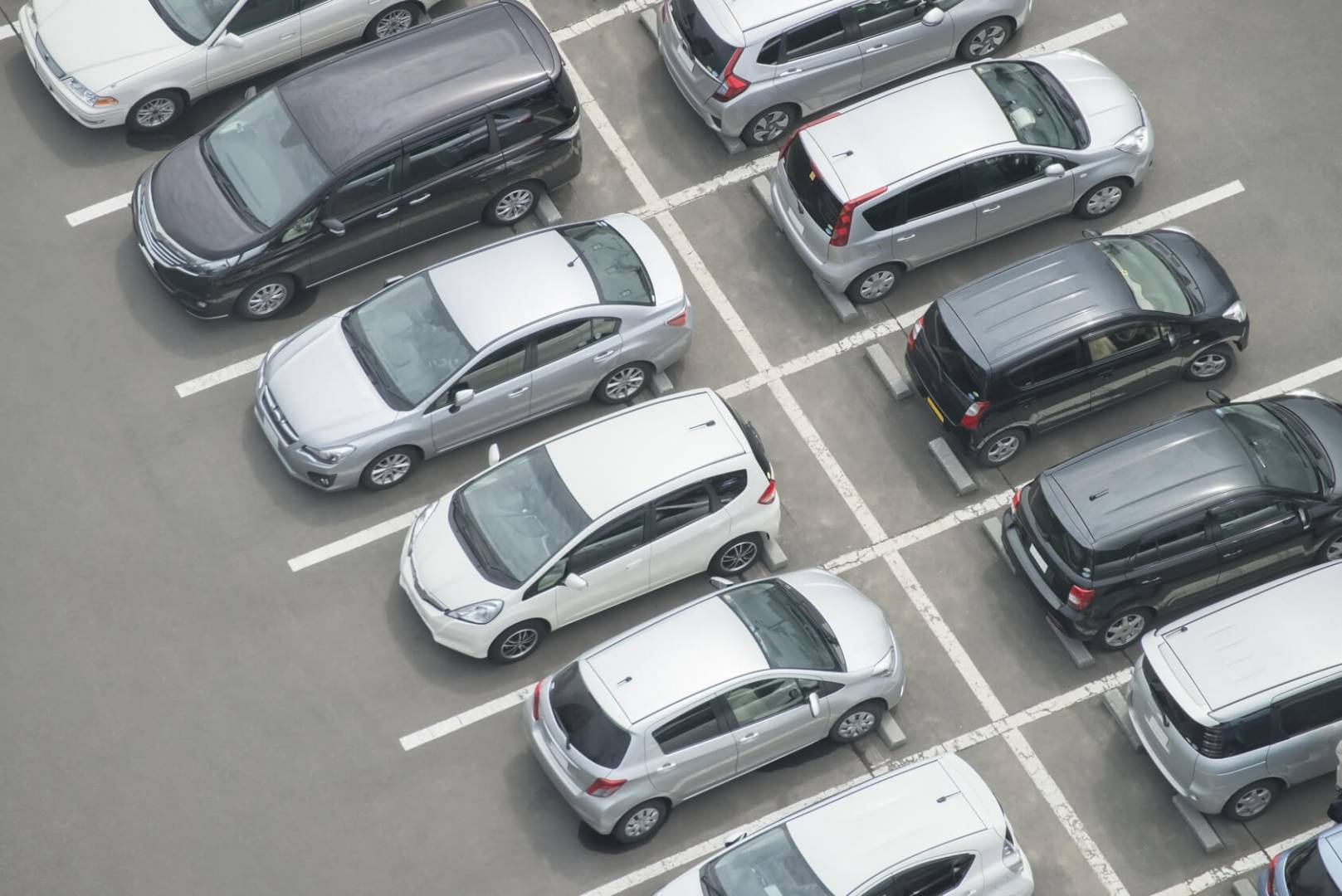 realty parking image